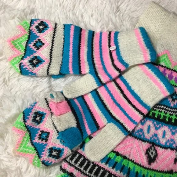 Sequin Sparkle Fair Aisle Pom Pom Scarf & Convertible Mitten to Fingerless Set - Picture 7 of 11